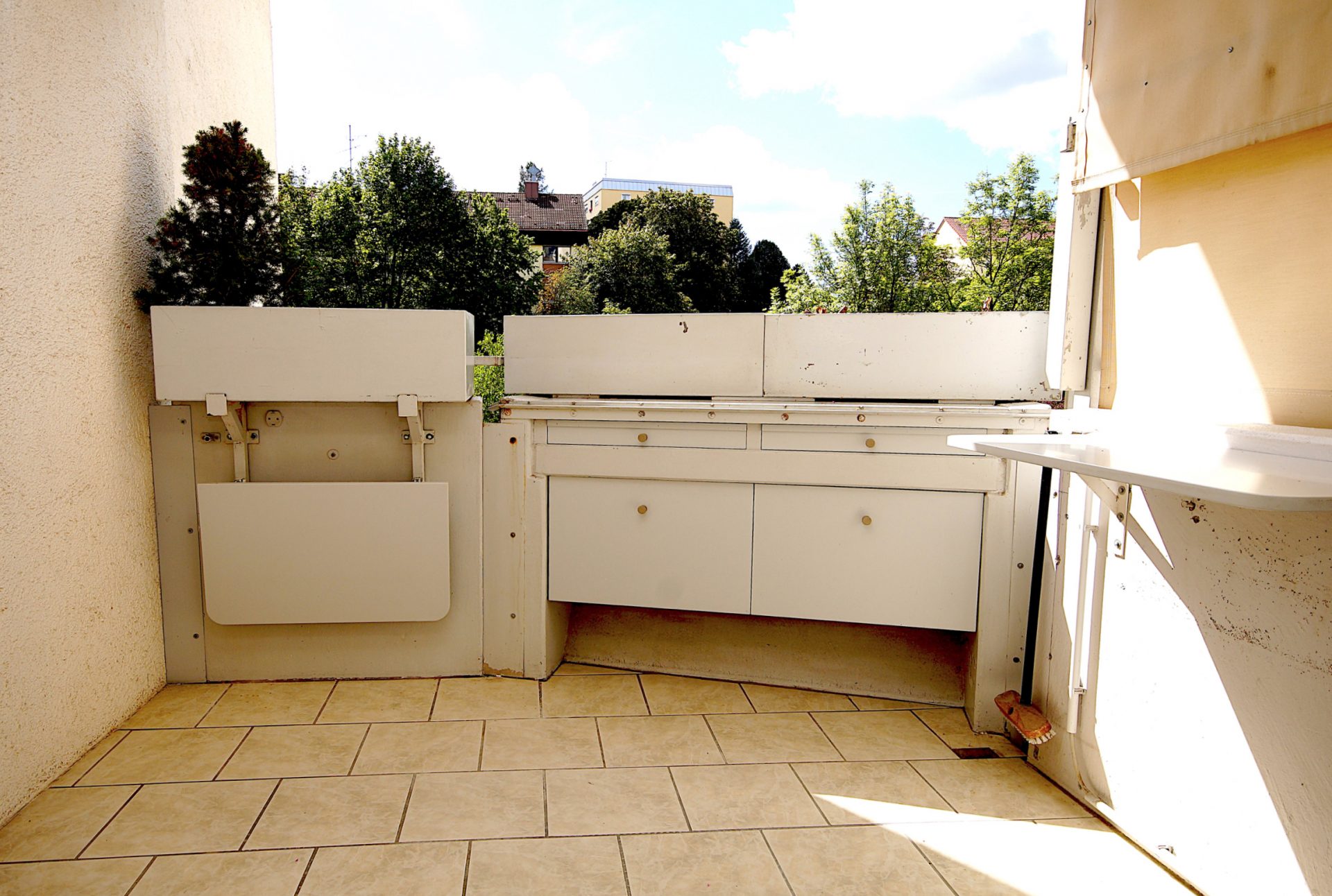 Hirschberg-Immobilien-4-Zimmer-Wohnung-Erbpacht-Muenchen-Sendling-Süd-Balkon-Beitragsbild