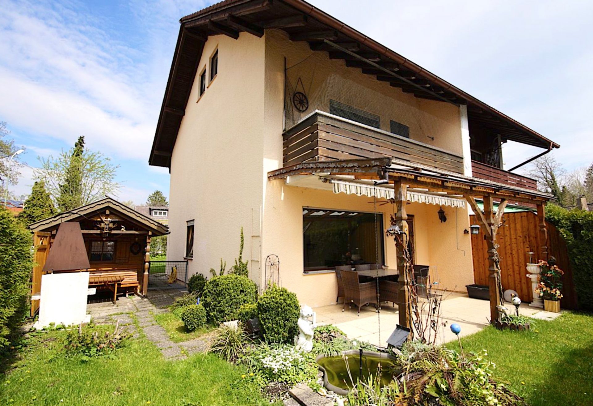 Hirschberg-Immobilien-Doppelhaushaelfte-Terrasse-mit-Garten-Beitragsbild