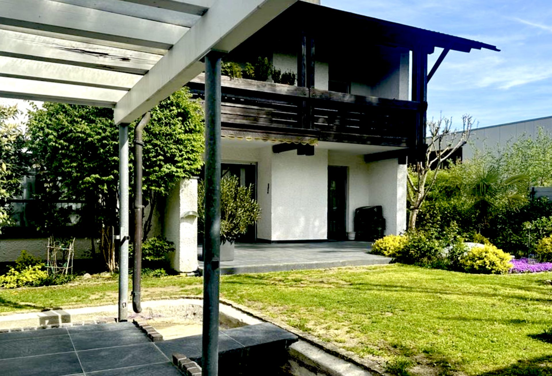 Hirschberg-Immobilien-exzellente-4-Zi-Garten-Wohnung-Muenchen-Fasangarten-Terrassen-Garten-Beitragsbild